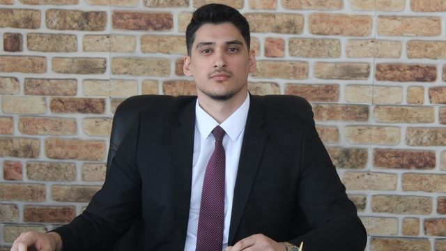 Türkiye'de ilk: Suça sürüklenen çocuk spor okullarında eğitim alacak
Avukat Hüseyin Yayla:
"Müvekkilimle birlikte suça sürüklenen çocukların hem eğitim bakımından hem de ilgi alanı edinmesi bakımından önü açılmış oldu"