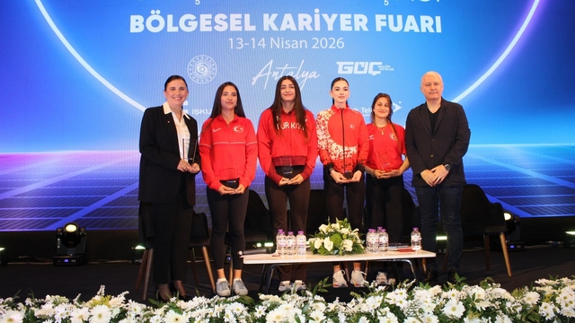 BAKİF26'da kadın milli sporculara ilgi