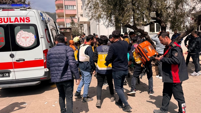 Kahramanmaraş'ta okulda silahlı saldırı