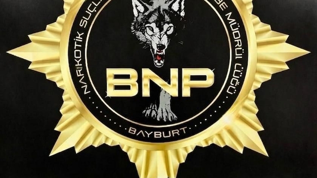 Bayburt'ta alkollü eğlence mekânında satışa hazır uyuşturucu maddeler ele geçirildi