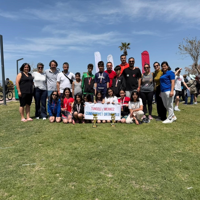 Tunceli'de bir ortaokul Türkiye 3'üncüsü oldu