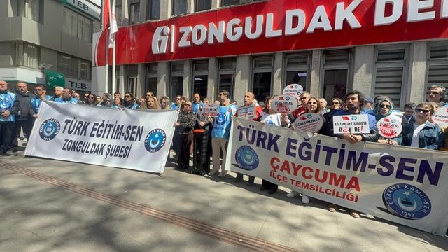 Zonguldak'ta eğitimciler Şanlıurfa'daki okul saldırısını protesto etti