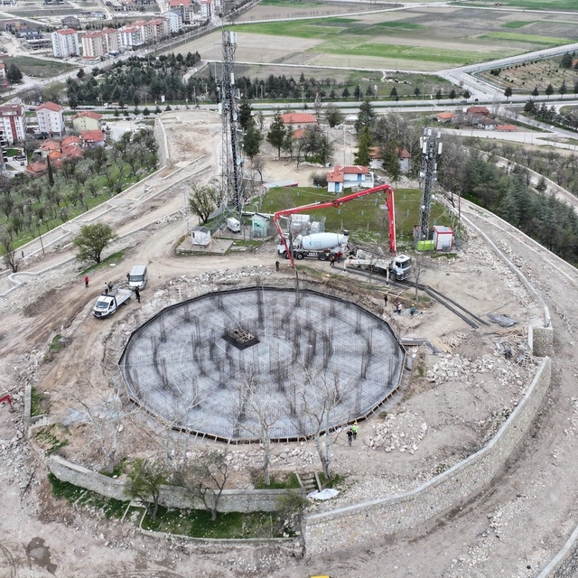 Çünür Tepesi'ne restoran ve sosyal tesis inşa ediliyor