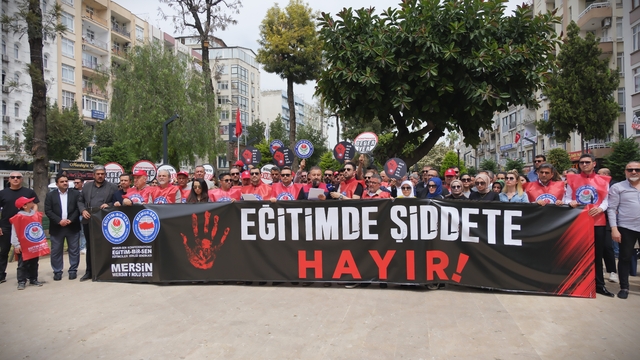 Şanlıurfa'daki okul saldırısı Adana ve çevre illerde protesto edildi