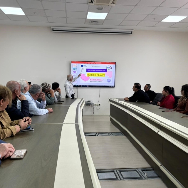 Sığınmacı kadınların başarı öyküleri "Just Her" projesiyle görünür oluyor