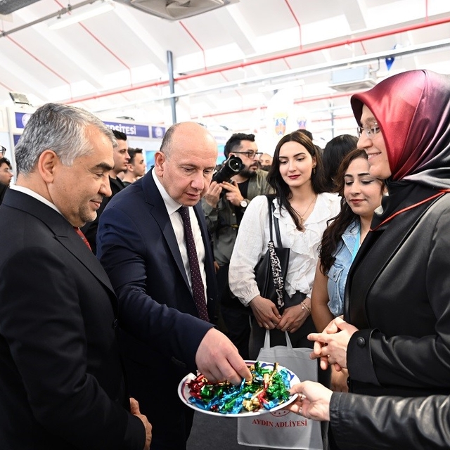 Rektör Kibar'dan gençlere kariyer vurgusu