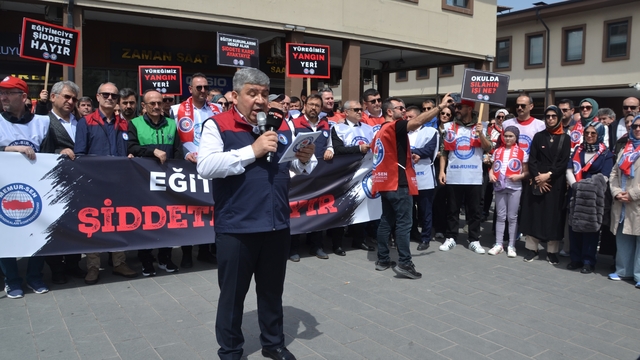 Balıkesir'de Eğitim-Bir-Sen'den Siverek saldırısına protesto
