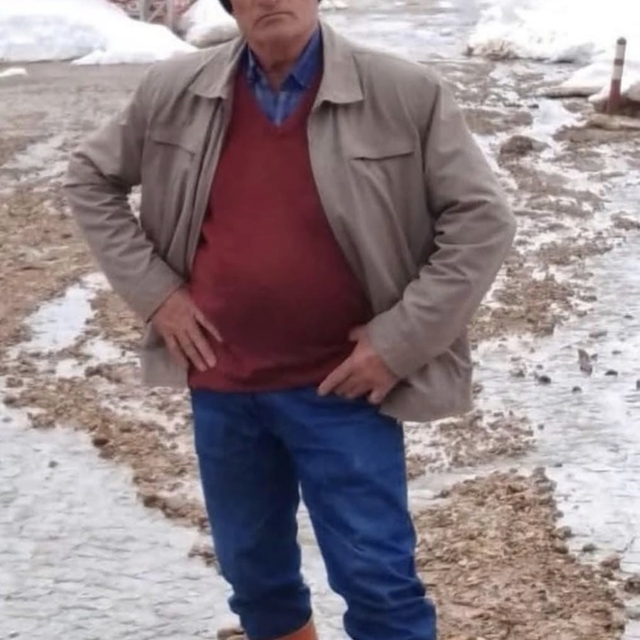 Kamyonetiyle 100 metrelik uçuruma yuvarlanan şahıs hayatını kaybetti