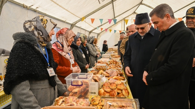 Hayır çarşısı bu kez  "İki İnsan Bir Hayat" için açıldı