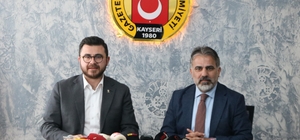 AK Parti İl Başkanı Okandan, Kayseri Gazeteciler Cemiyeti'ni ziyaret etti