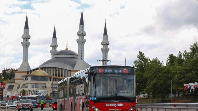 Sakarya'da metrobüs için ücretsiz test dönemi sona eriyor