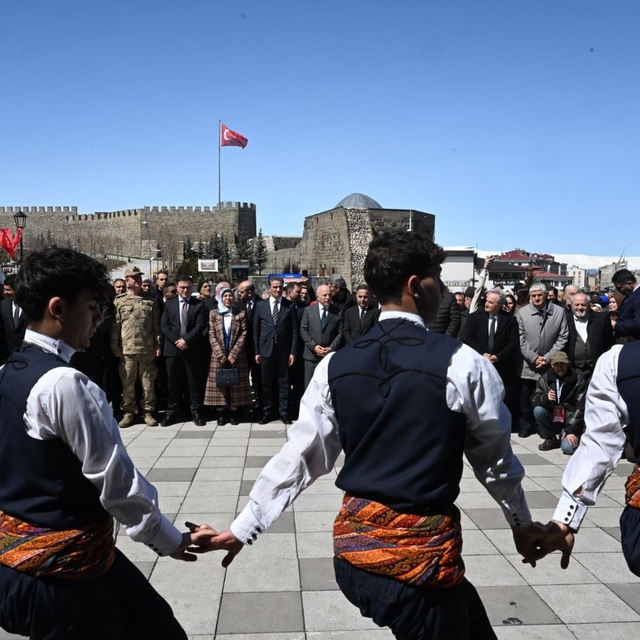 Turizm haftasına görkemli açılış