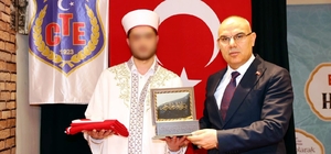 Cezaevinde 4 hükümlü hafız oldu