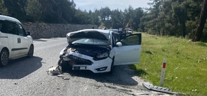 Manisa’da otomobiller çarpıştı: 4 kişi yaralandı