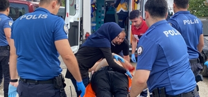 Eski eşini öldürüp oğlunu yaralayan sanıktan ceza almamak için şok savunma "Yahudilerin beklediği kral, Hristiyanların beklediği Mesih ve Müslümanların beklediği Mehdi benim" Eşini öldüren sanığa ağırlaştırılmış müebbet ve 32 yıla kadar hapis talebi