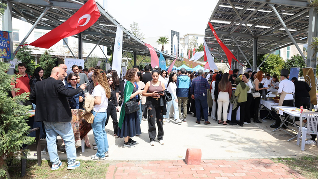 ALKÜ'nün "Sektör-Öğrenci Buluşması" etkinliği başladı