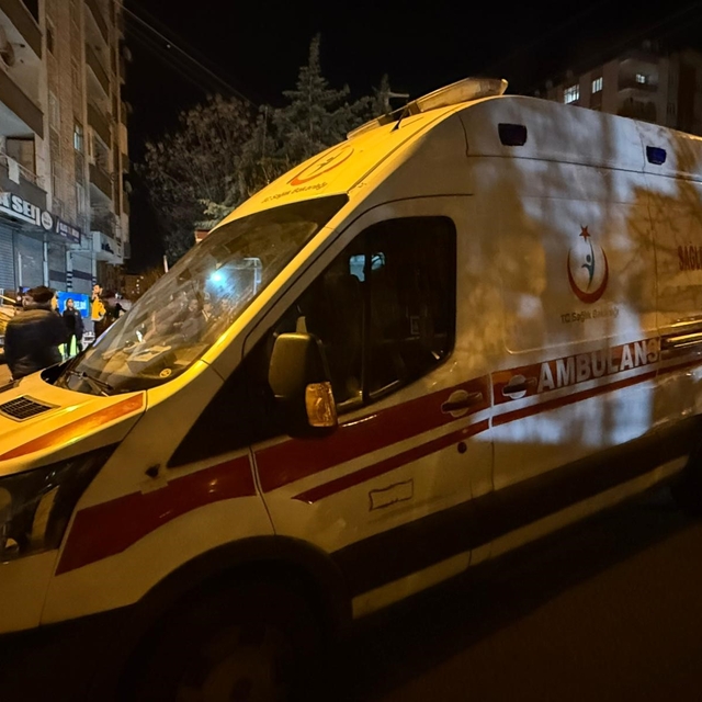 Eşini ve kızını silahla yaraladı, kahvehaneye gidip kendini ihbar etti