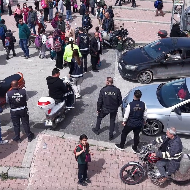 Gaziantep'te okul çevrelerinde dron destekli sıkı denetim