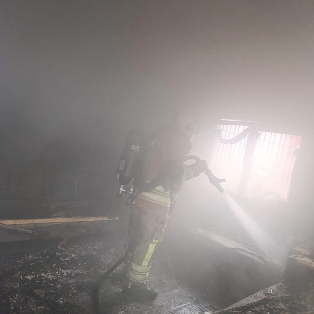 Reyhanlı'da yanan ev kullanılmaz hale geldi