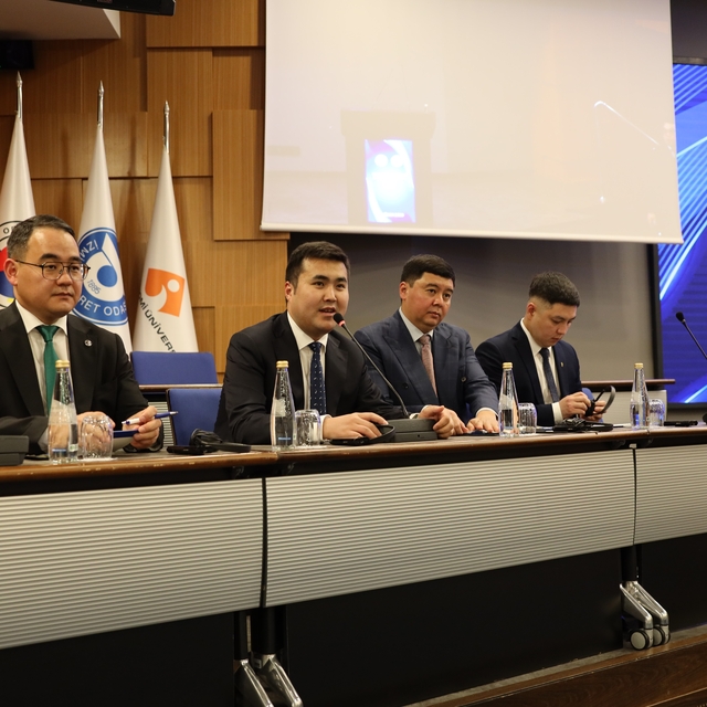 Kırgızistan pazarı İzmir iş dünyasını bekliyor
Orta Asya'ya açılan kapı: İz...