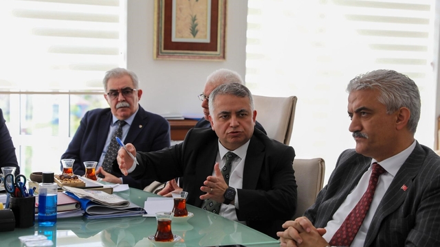 Düzce'nin ekonomik potansiyeli değerlendirilecek
Ticaret Bakanlığı himayesinde "Düzce ekonomi zirvesi" düzenlenecek