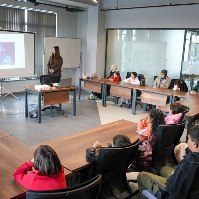 Sadece film izlemediler, duygularını keşfettiler