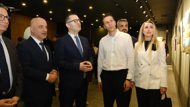 Hadi Mousavi'nin "Geçmişin İzinde: Eskişehir Fotoğraf Sergisi"