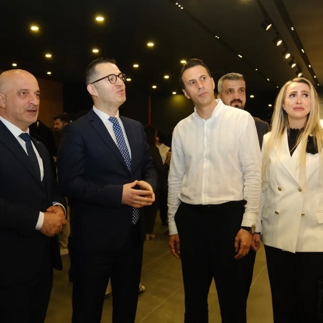 Hadi Mousavi'nin "Geçmişin İzinde: Eskişehir Fotoğraf Sergisi"