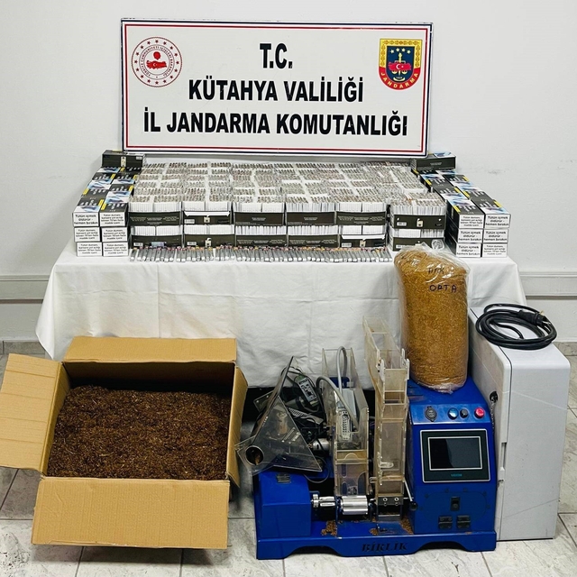 Kütahya'da kaçak tütün operasyonu
