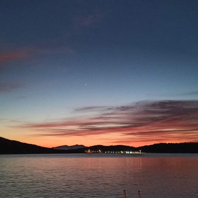 Ayvalık sahilinde gün batımı böyle görüntülendi