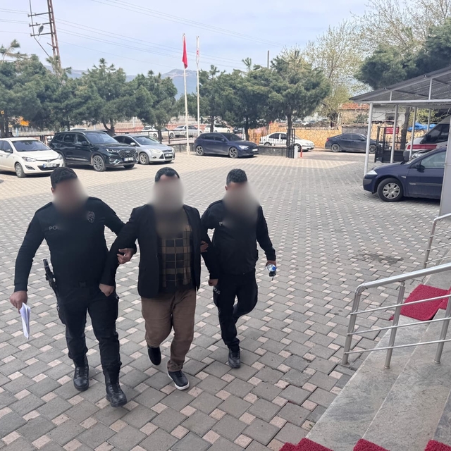 "Okullar değil yargı makamları hedef alınmalı" diyen şahıs gözaltına alındı