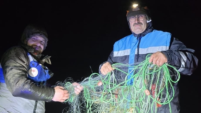 Suğla Gölü'nde kaçak avcılığa geçit yok: 800 metrelik ağ imha edildi