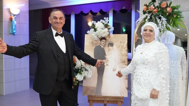42 yıllık evlilik yeniden taçlandı