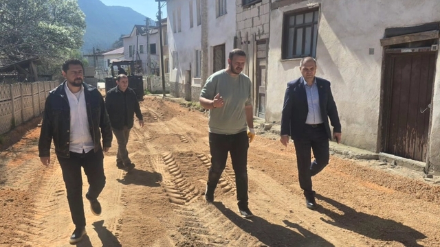 Bilecik'te kilit parke taşı döşeme çalışmaları tamamlandı