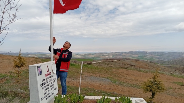 Elazığ'da şehitlikler ziyaret edildi
