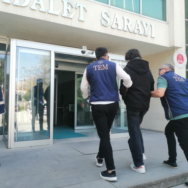 Okulu hedef gösterdi, gözaltına alındı