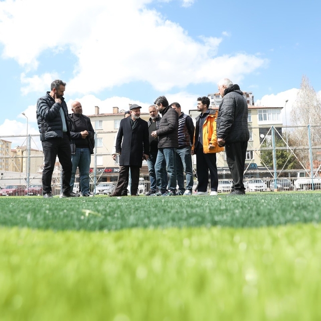 Başkan Çolakbayrakdar: "Her alanda gençlerimizin yanındayız, geleceğin spor...