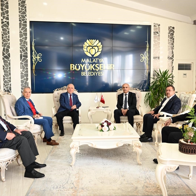 Cemil Çiçek, Başkan Er'i ziyaret etti