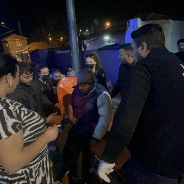 Bir anda parlayan at sahibine kabusu yaşattı