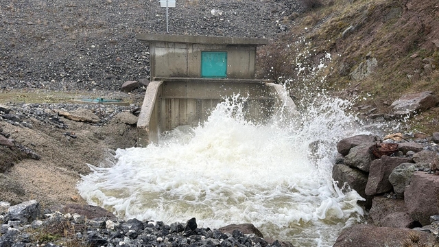 Eber Gölüne bir can suyu daha akmaya başladı