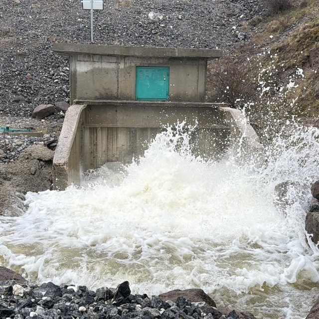 Eber Gölüne bir can suyu daha akmaya başladı