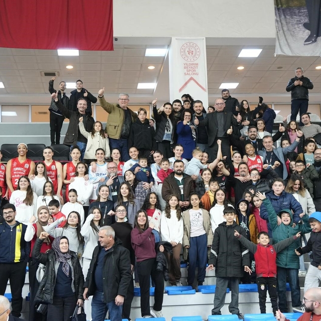 Potanın Kraliçeleri şampiyonluğa koşuyor