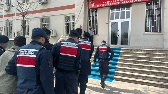 Edirne'de göçmen kaçakçılığı operasyonu: 3 tutuklama