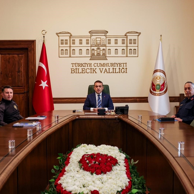 Okullara yönelik saldırılar sonrası Bilecik'te güvenlik tedbirleri masaya y...
