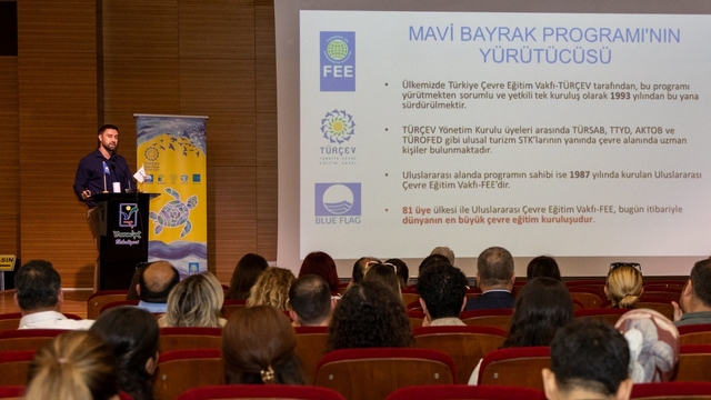 Manavgat'ta turizm sezonu öncesi mavi bayrak bilgilendirme toplantısı