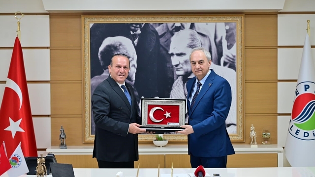 KKTC Başbakan Yardımcısı Ataoğlu, Kepez Belediyesi'nde