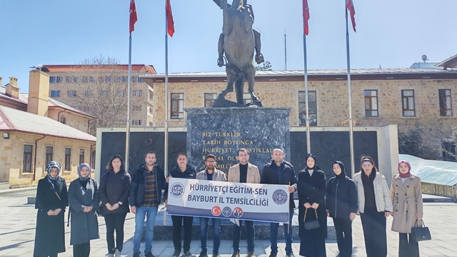 Bayburt'ta eğitimcilerden okul saldırılarına tepki
