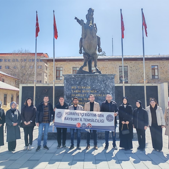 Bayburt'ta eğitimcilerden okul saldırılarına tepki