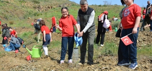 TBMM'nin 106. yılında 106 fidan toprakla buluştu