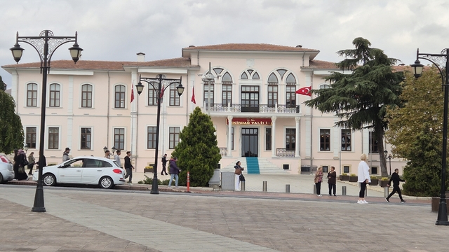 Tekirdağ Valiliği'nden, okul saldırısı paylaşımlarına karşı uyarı